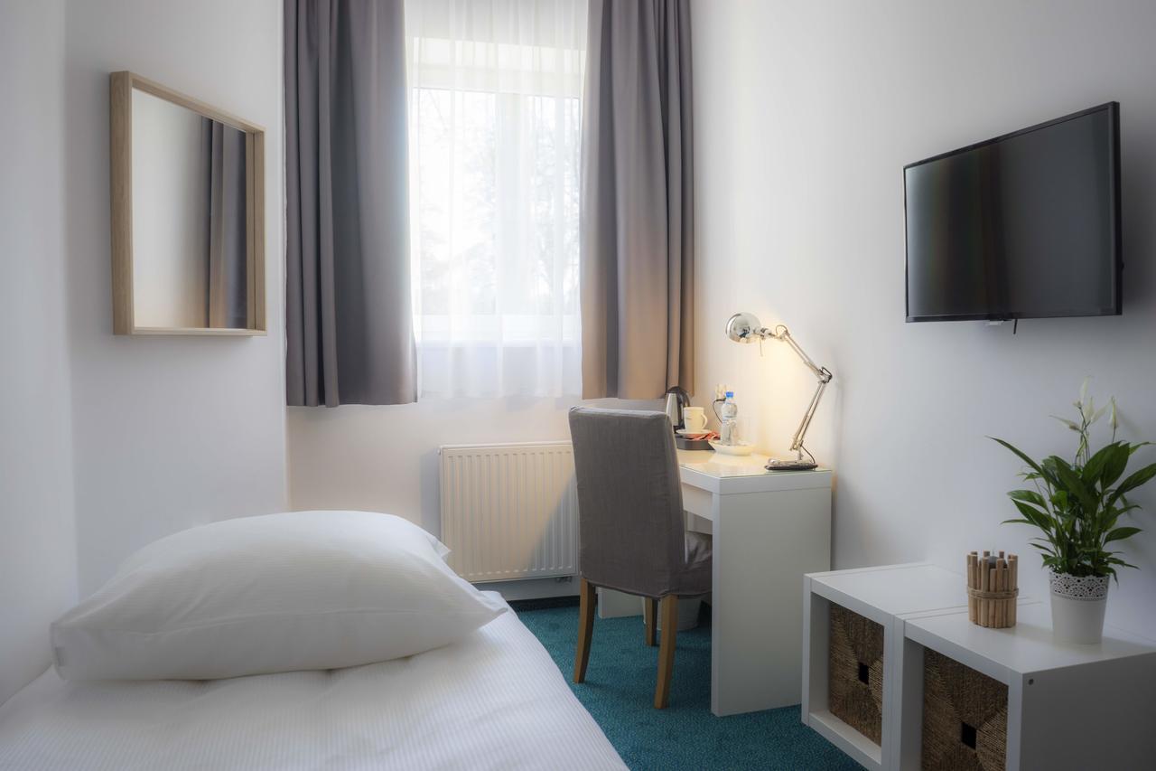 Hotel Inner City Kutno Exterior photo