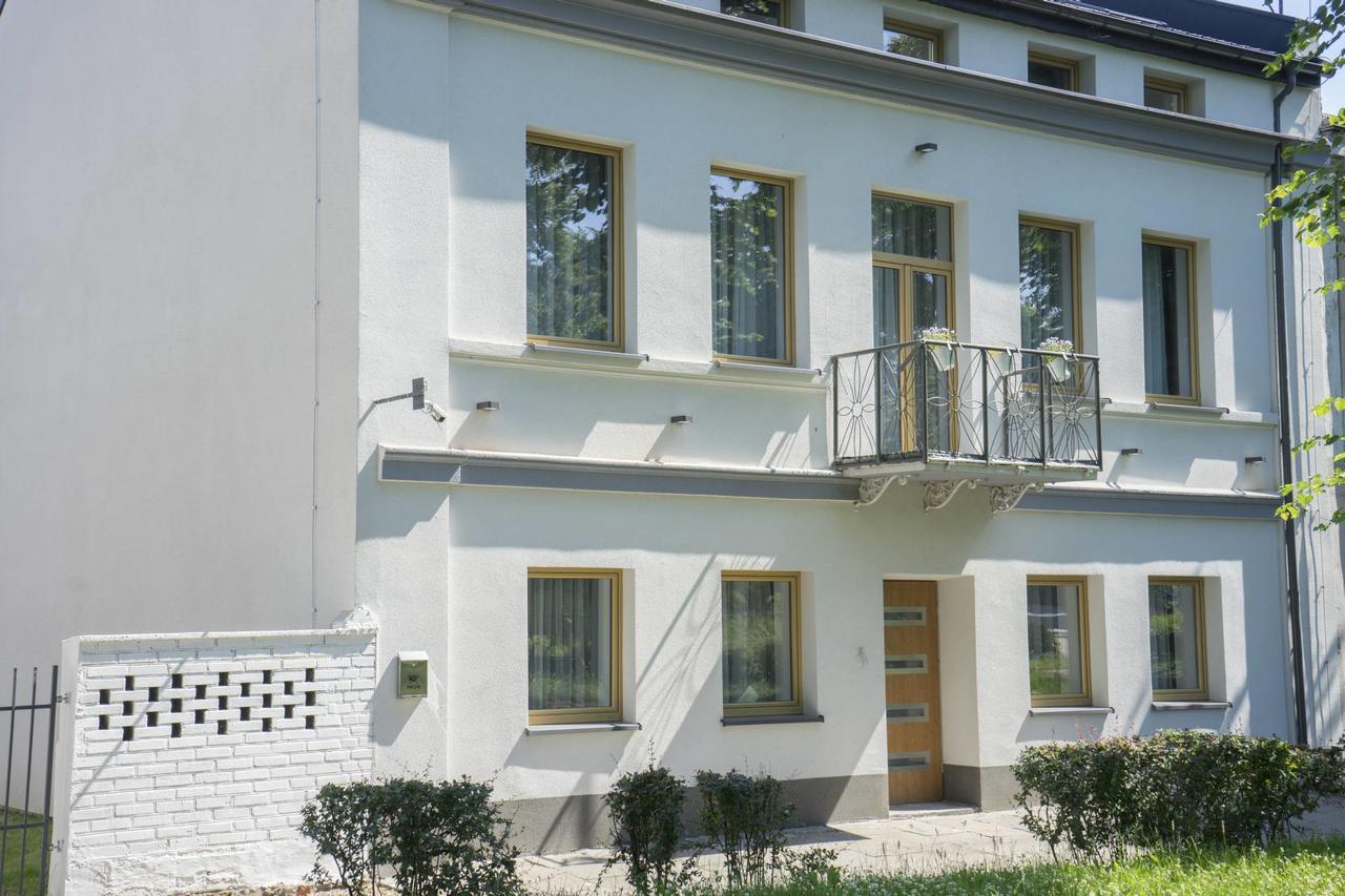 Hotel Inner City Kutno Exterior photo